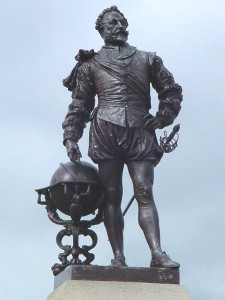 sir-francis-drake-statue
