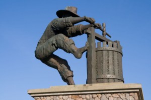 Figure 16–1 The Grape Crusher Sculpture on the road to Napa Valley