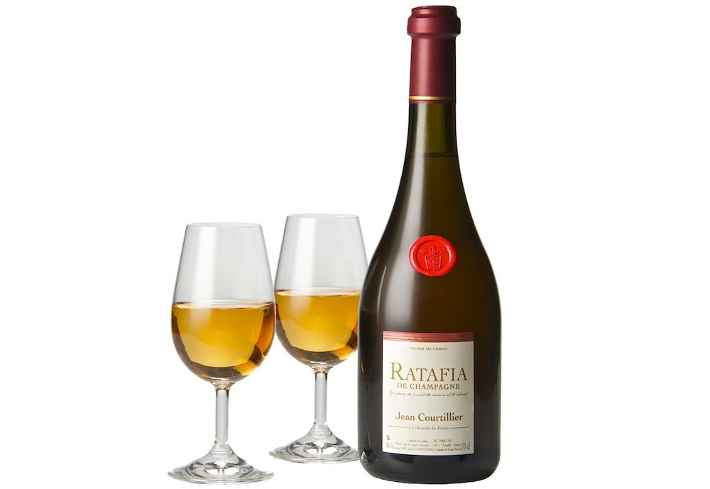 Ratafia and Champagne Cocktails – Glass Of Bubbly
