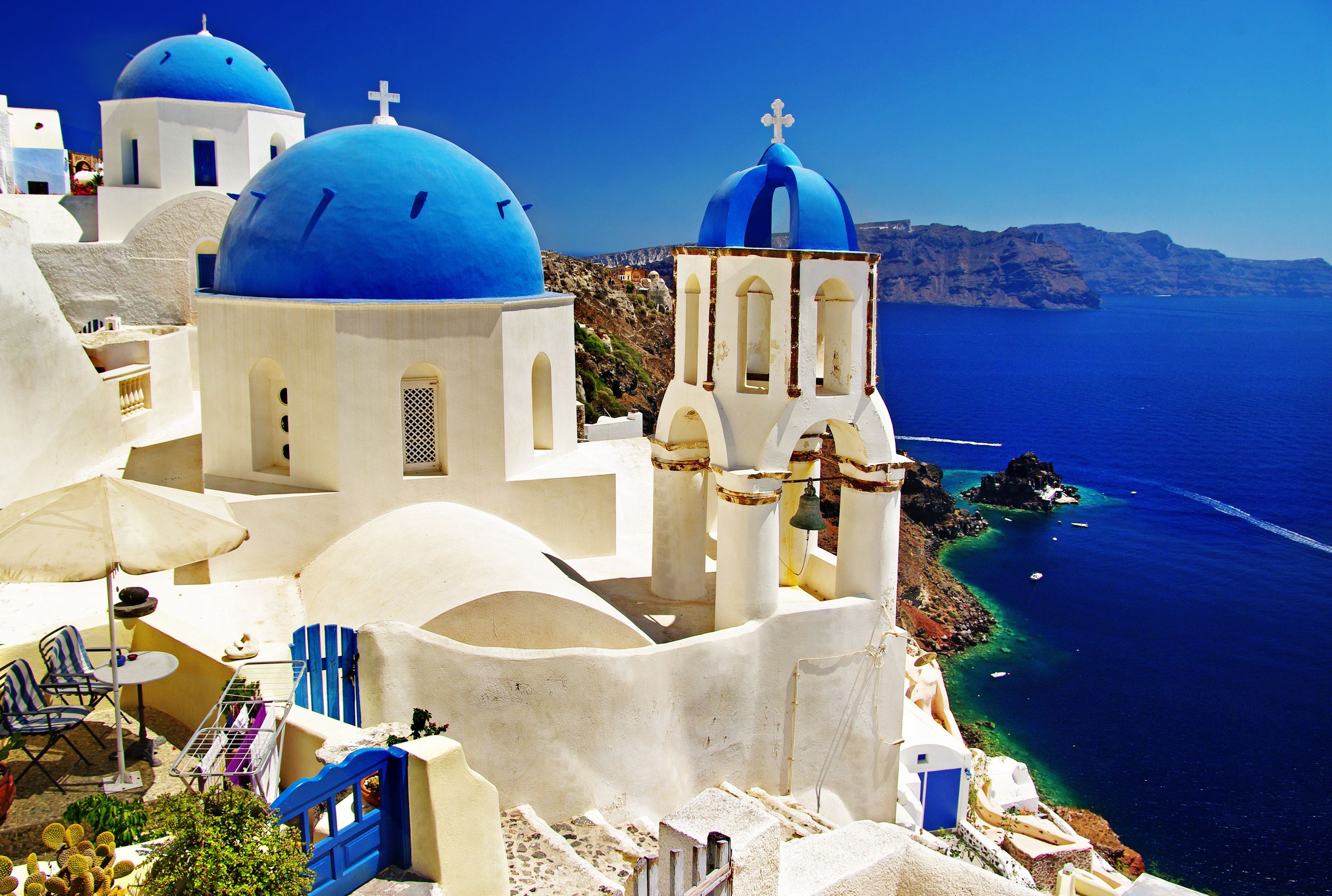 Guest Post: Modern Wines from Ancient Santorini – Wine, Wit, and Wisdom